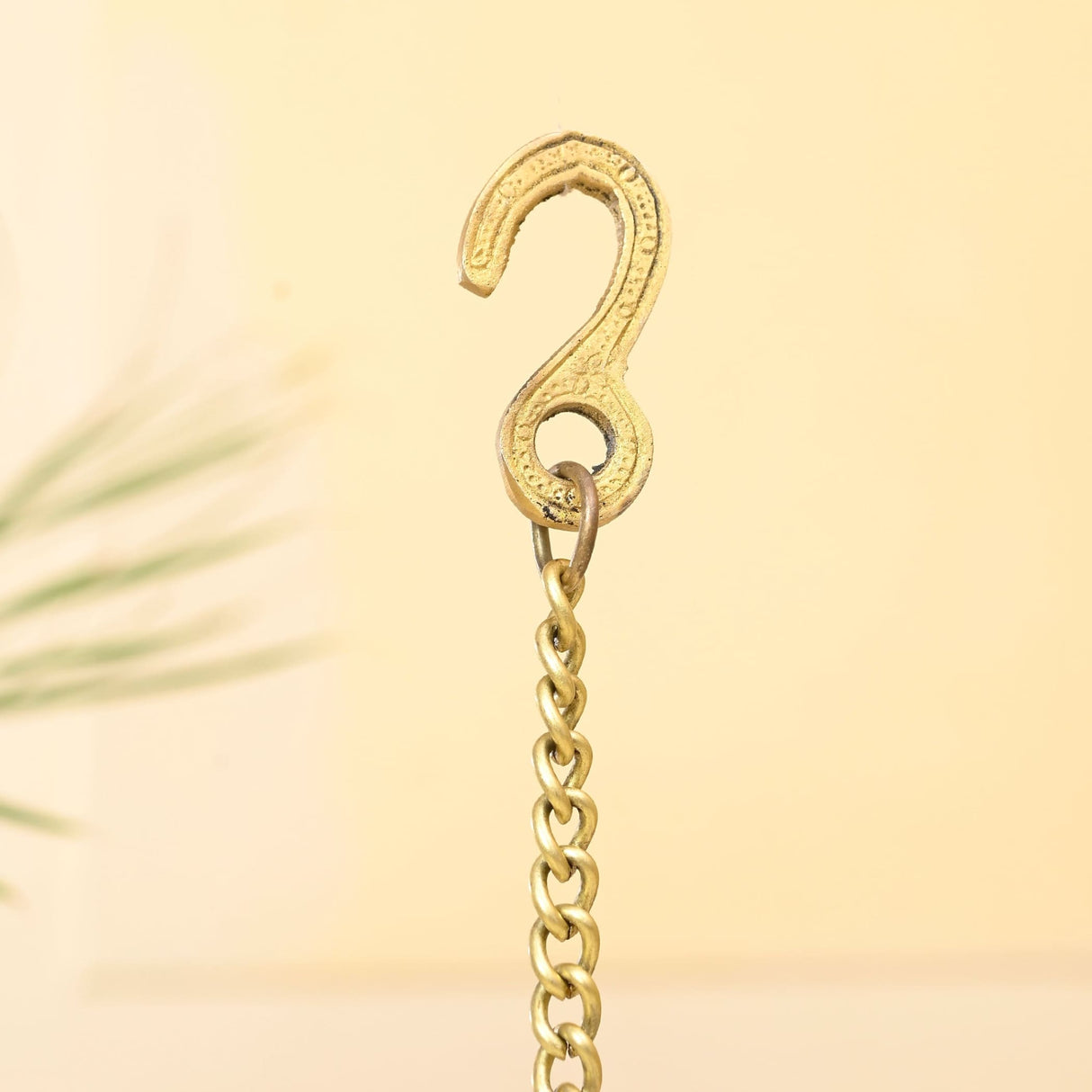 Hanging Brass Bell Hindu Religious Temple Pooja Ghanti with Chain Indian Mandir Decor Wall Mounted Temple Ghanta Ritual Outdoor Indoor Jingle Bell Housewarming Gift - LoveNspire