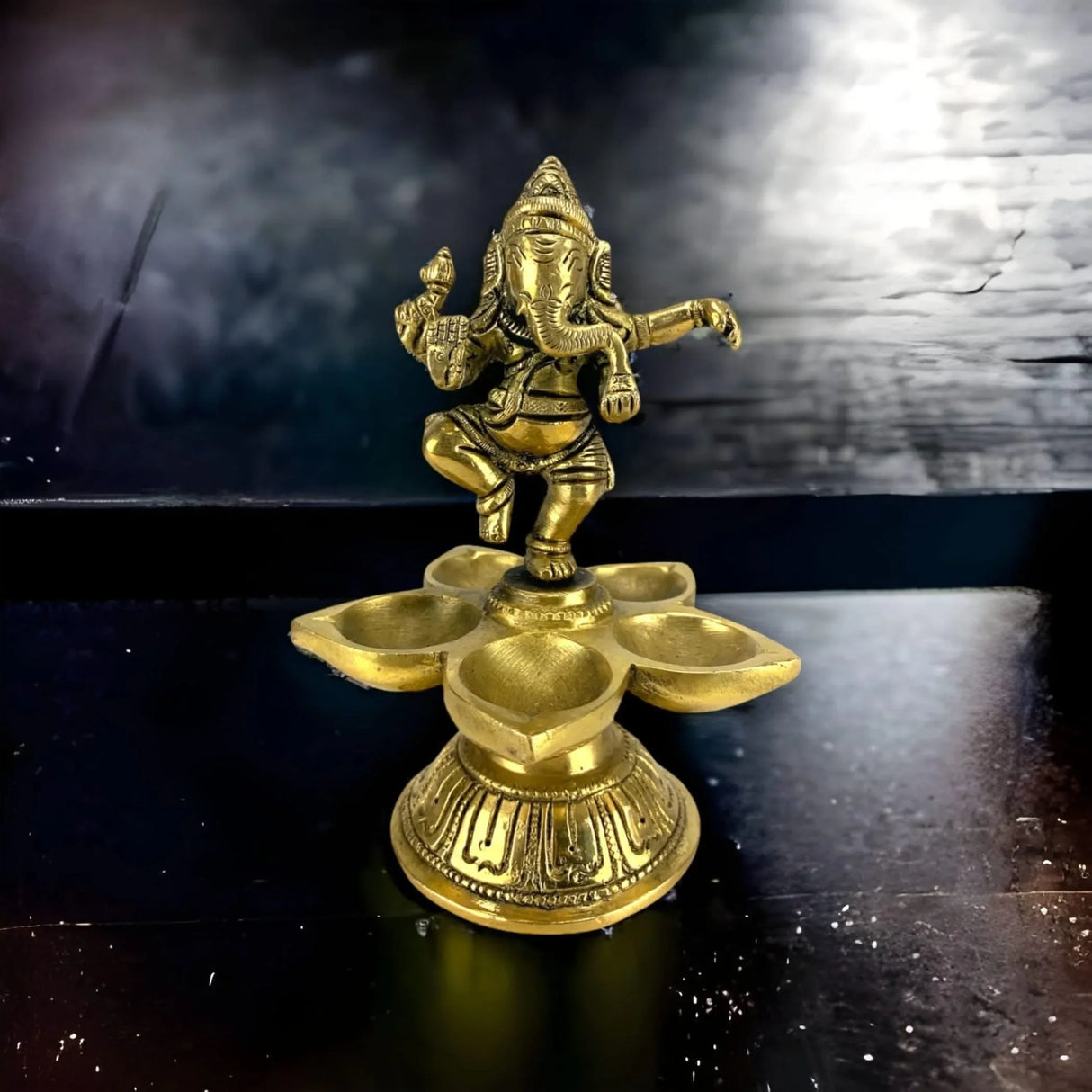 Dancing Ganesha Solid Brass Diya Deepam Vilakku Samai Oil Lamp with Base Home Pooja Room Diwali Decorations Mandir Temple Ganesha Akhand Diya Hindu Puja Religious Deepawali Return Gift - LoveNspire