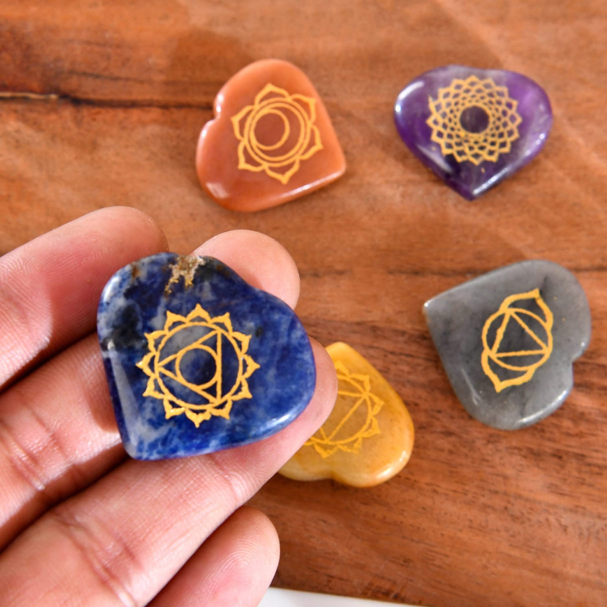 Heart-shaped chakra stones for healing and meditation from Crystal Reiki Stones kit