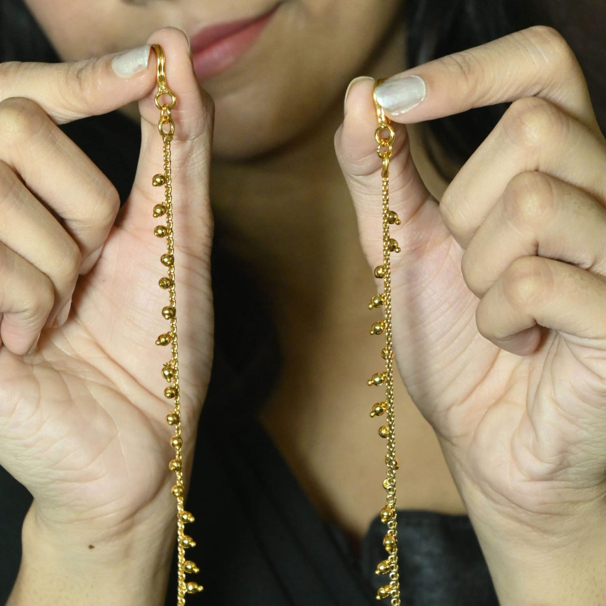 Indian Traditional Ear Chains for Women - Indian Jewellery for Earring Support Long Gold Tone Earring Chain Ear to Hair Chain Jewelry Faux Pearl Hair Accessory Bridal Jewelry for Wedding - LoveNspire