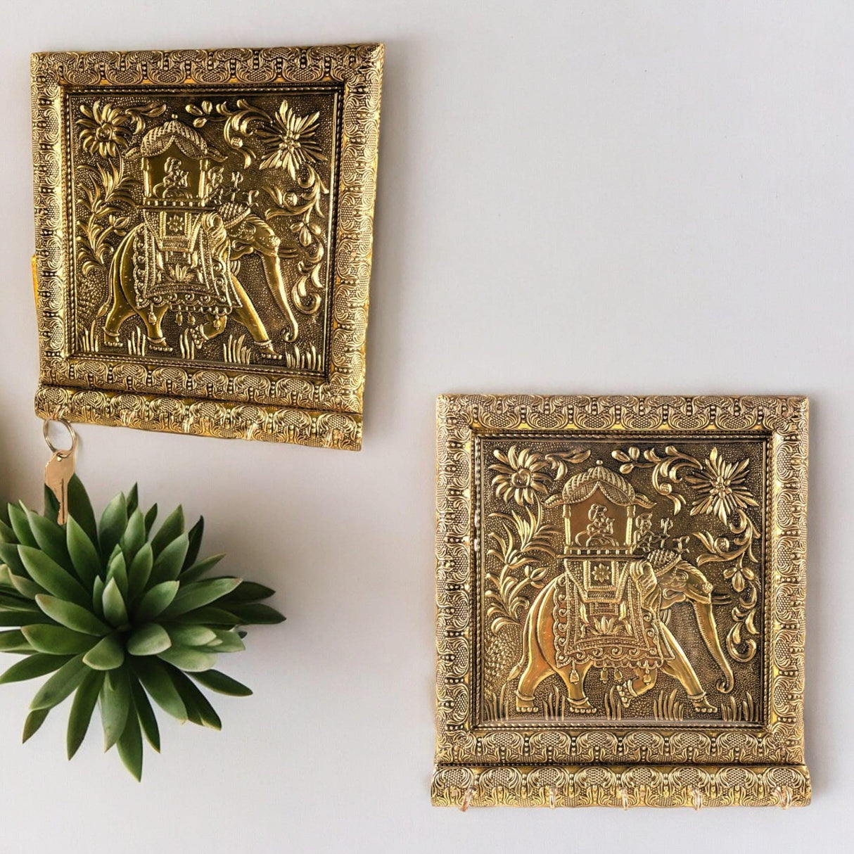 Key Holder Wall Décor Elephant Design Key Hooks for Wall Hanging Hand Crafted Decorative Showpiece Key Organizer Home Decor Wall Mounted 5 Hooks for Entryway Living Room Housewarming Gift - LoveNspire