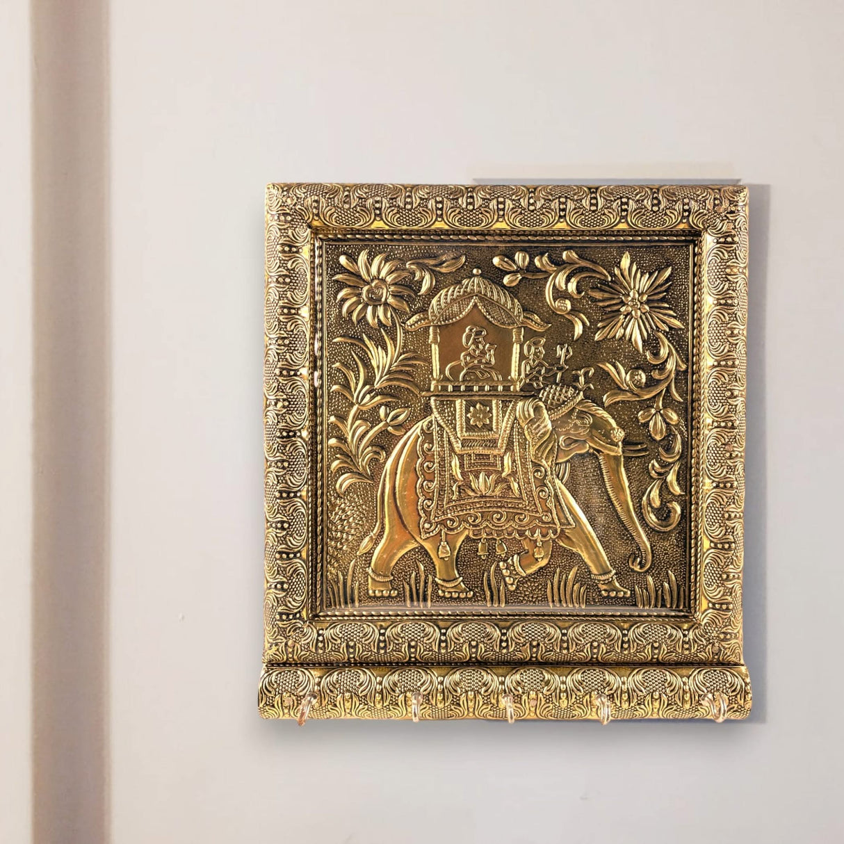 Key Holder Wall Décor Elephant Design Key Hooks for Wall Hanging Hand Crafted Decorative Showpiece Key Organizer Home Decor Wall Mounted 5 Hooks for Entryway Living Room Housewarming Gift - LoveNspire