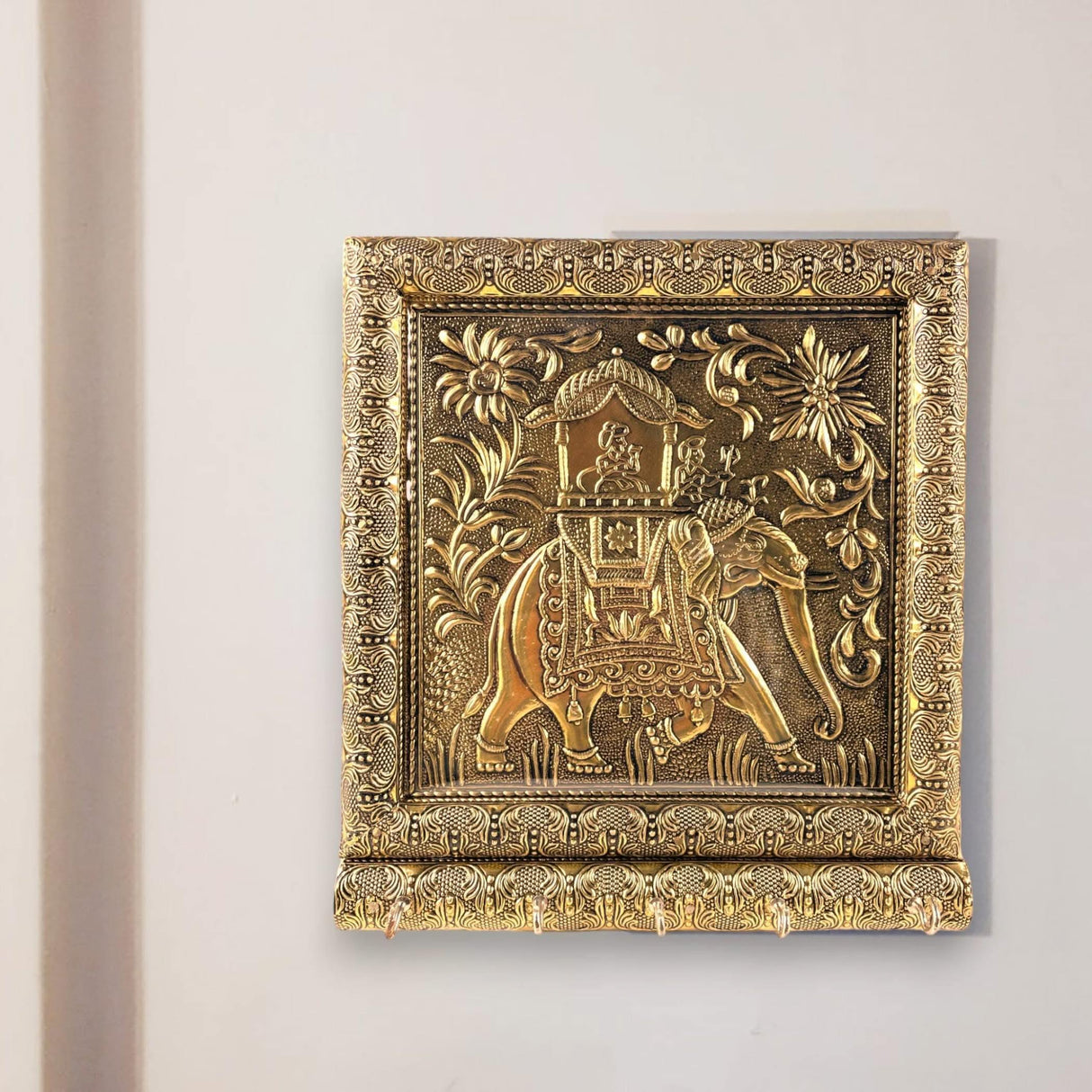 Key Holder Wall Décor Elephant Design Key Hooks for Wall Hanging Hand Crafted Decorative Showpiece Key Organizer Home Decor Wall Mounted 5 Hooks for Entryway Living Room Housewarming Gift - LoveNspire