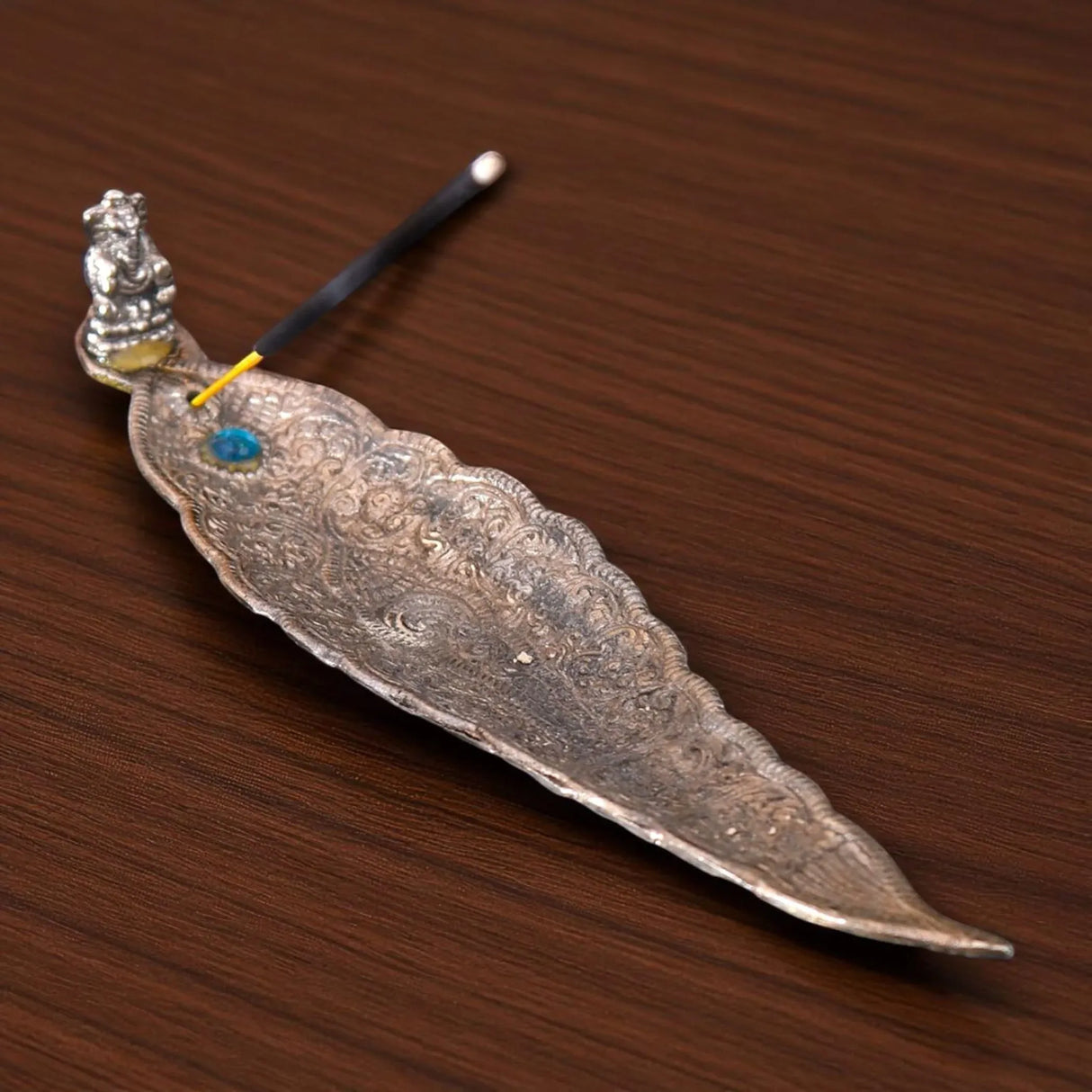 Elephant Leaf Incense Stick and Cone Holder Unique Design Incense Burner Agarbatti Ash Catcher Goodluck Gift Mess Free Incense Holder for House Ofice Housewarming Gift - LoveNspire