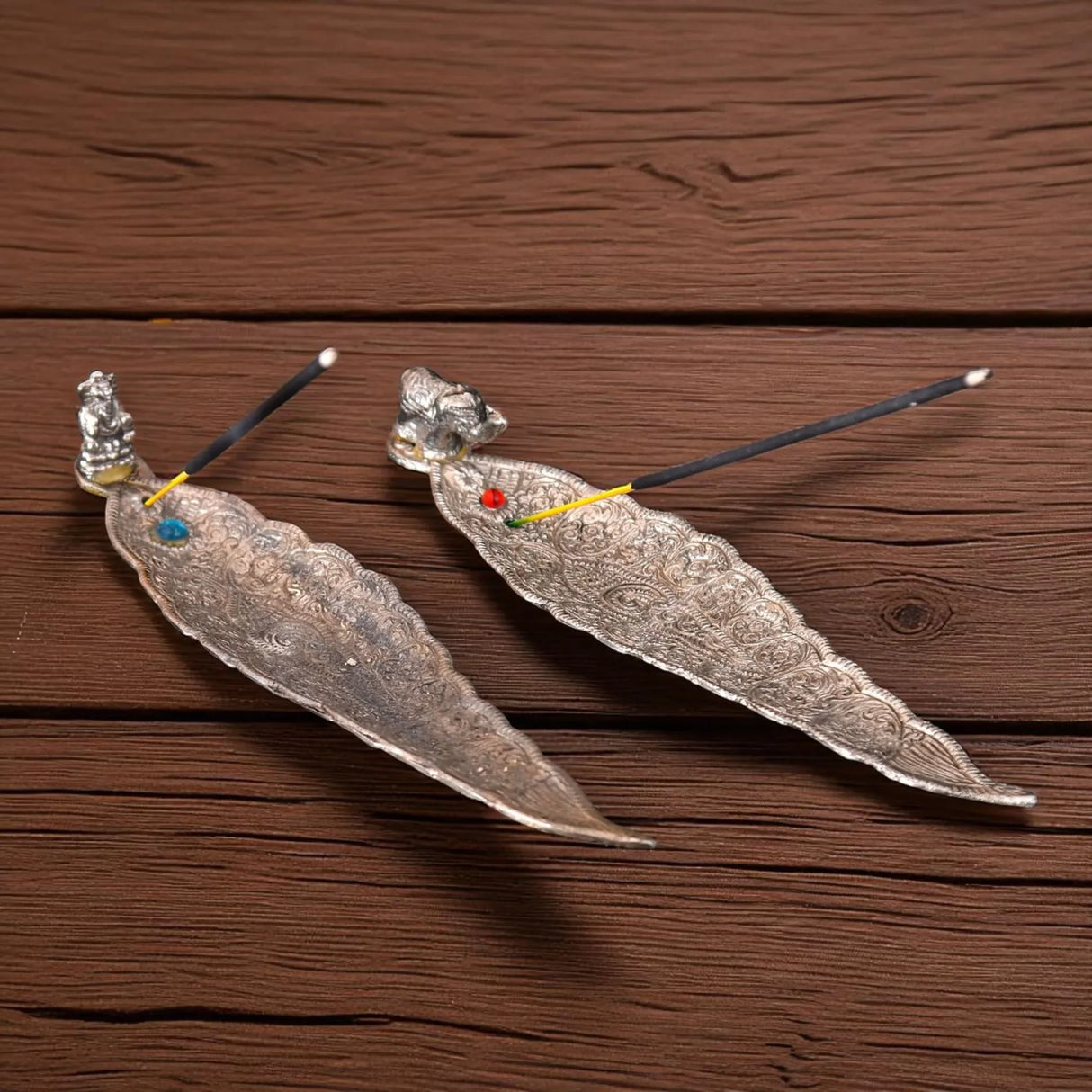 Elephant Leaf Incense Stick and Cone Holder Unique Design Incense Burner Agarbatti Ash Catcher Goodluck Gift Mess Free Incense Holder for House Ofice Housewarming Gift - LoveNspire