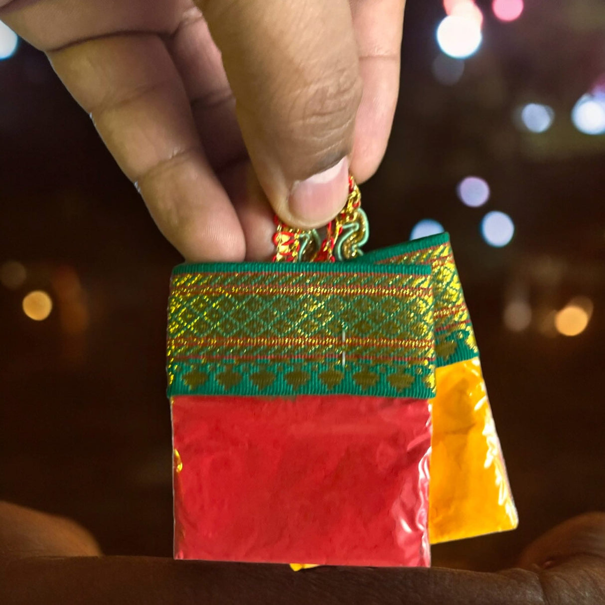 Haldi Kumkum Packets Bulk Handbag Style Mini Packs Premium Sindoor and Turmeric Powder Combo - Hindu Thamboolam Set for Indian Wedding Havan Durga Puja Festive Essentials Return Gift - LoveNspire