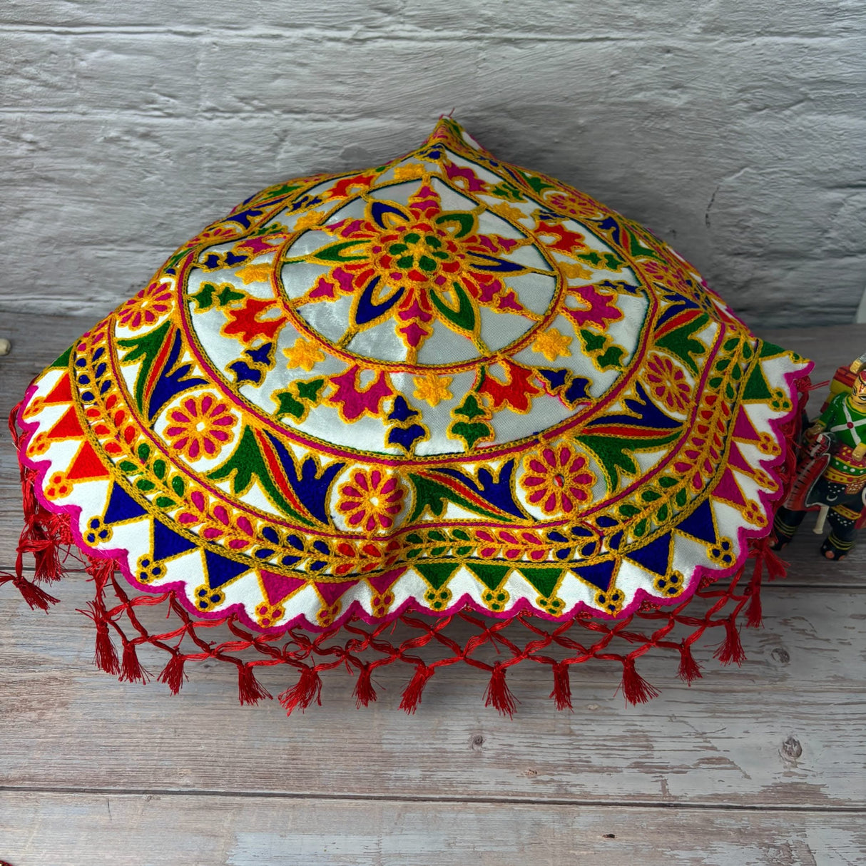 Handmade Indian Woolen Embroidery 2 Pcs Pooja Thali Cover Multipurpose Prasad Thal Posh Wedding Ceremony Decoration Puja Table Chowki Assan Kharwachuth Thali Cover Aasan Gift - LoveNspire