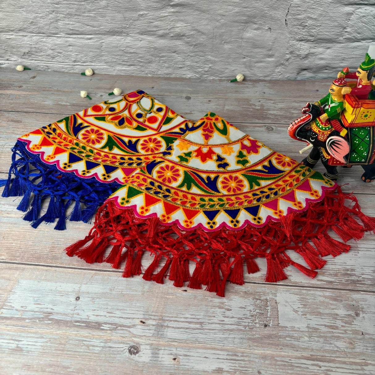 Handmade Indian Woolen Embroidery 2 Pcs Pooja Thali Cover Multipurpose Prasad Thal Posh Wedding Ceremony Decoration Puja Table Chowki Assan Kharwachuth Thali Cover Aasan Gift - LoveNspire