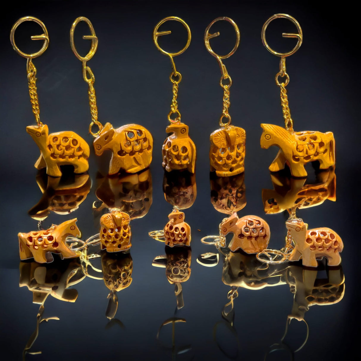 4Pc Wooden Keychain Egle Owl Rabbit Camel Horse Amulet Keyring Door Car Key Chains Key Holder for Thanksgiving - LoveNspire