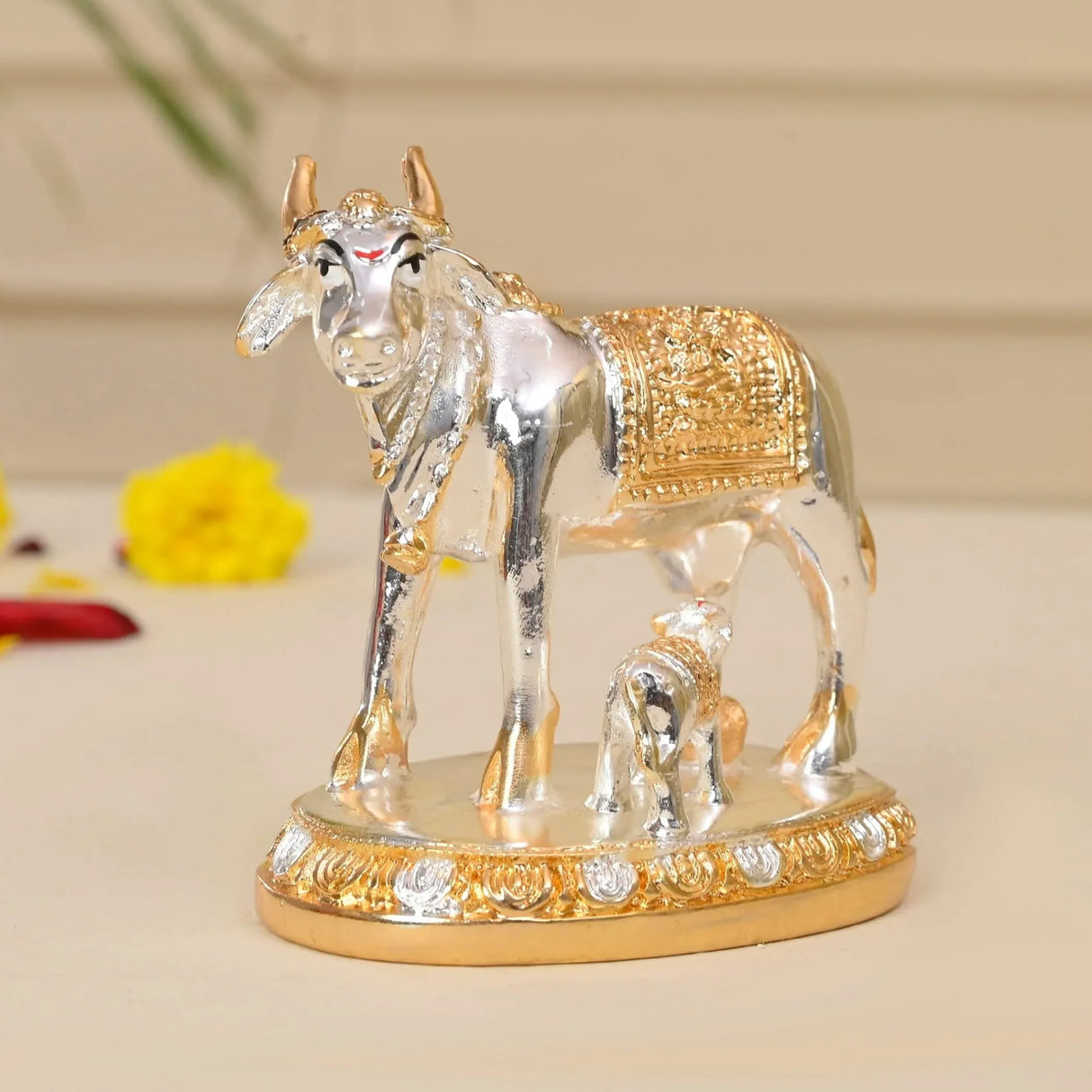 Kamdhenu Cow and Calf Kamadhenu Idol Murti Statue Diwali Gift Decorative Item Figurine Showpiece for Home Office Temple Pooja Decor Good Luck Janmashtami Housewarming Wedding Gift - LoveNspire