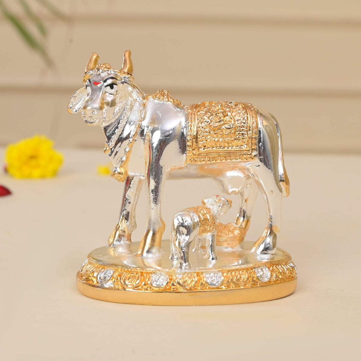 Kamdhenu Cow and Calf Kamadhenu Idol Murti Statue Diwali Gift Decorative Item Figurine Showpiece for Home Office Temple Pooja Decor Good Luck Janmashtami Housewarming Wedding Gift - LoveNspire