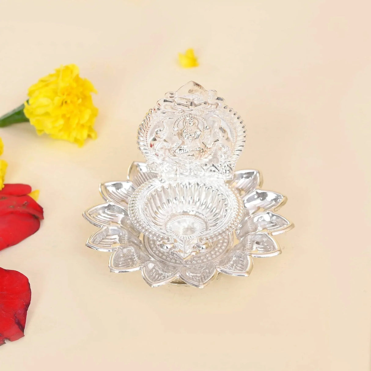 Lakshmi Silver Plated Diya Kamakshi Deepam Kamatchi Vilakku Samai Laksahmi Oil Lamp Diwali Decoration Hindu Puja Religious Home Decor Pooja Lamp Housewarming Wedding Return Gift (3.5 Inch) - LoveNspire