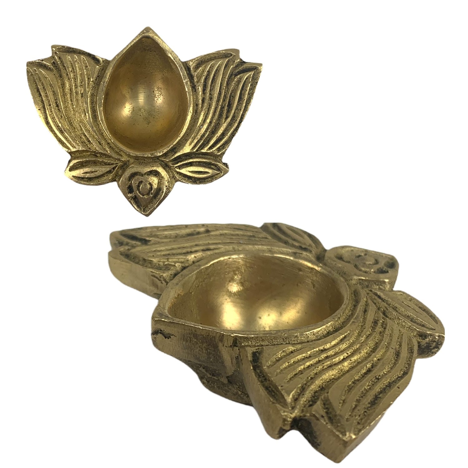 Lotus Brass Finish Diya Indian Craft Diya for Puja Oil Lamp Pooja Gift Diwali Home Decorations Mandir Temple Akhand Diya Indian Traditional Deepawali Return Gifts - LoveNspire