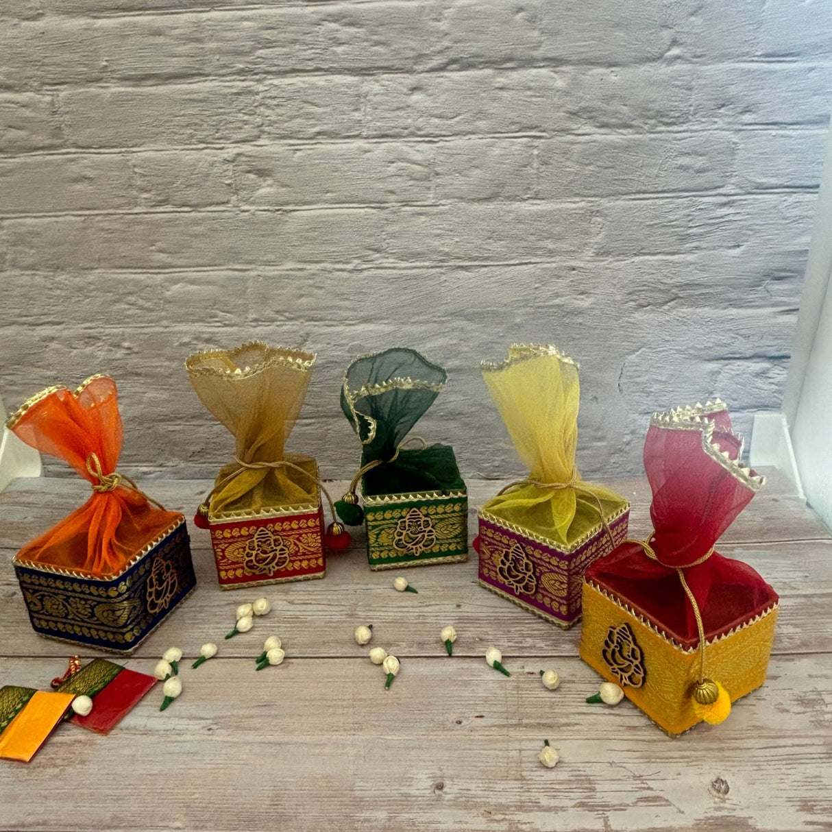 Pack of 4 Small Potli Gift Box Decorative Net Ganesha Potli for Dry Fruits Jewelry Organizer Packing Return Gift Indian Wedding Mehndi Festival Favors Housewarming Gift - LoveNspire