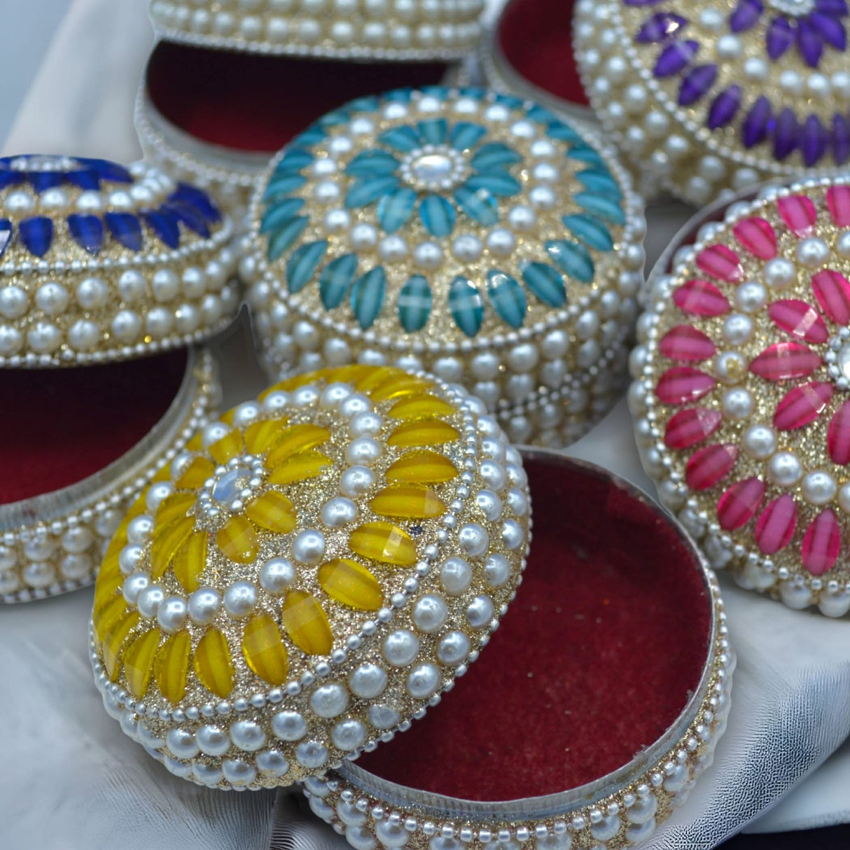 Pearl Jewelry Box for Women Jewelry Travel Case Indian Festival Favor Wedding Pooja Diwali Gift Jewelry Organizer for Mother’s Day Anniversary Housewarming - LoveNspire