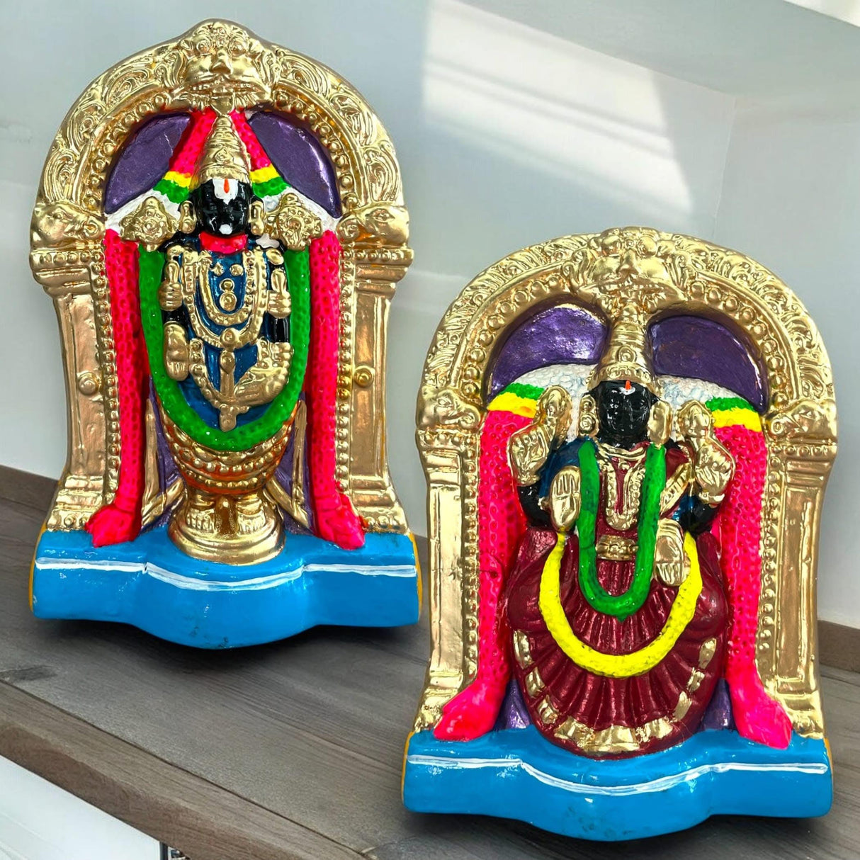 Perumal Thayar Padmavati Devi Tirupati Balaji Venkateshwara Swami Hand Painted Indian Traditional Gifting Item Navaratri Golu Dolls (7.2 Inches) - LoveNspire