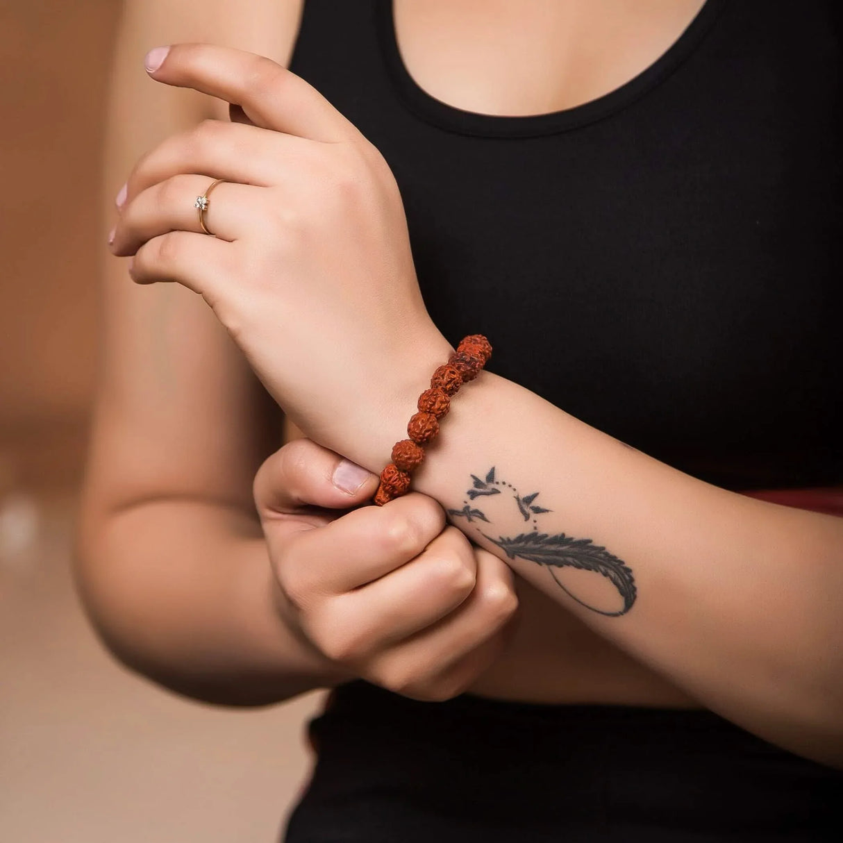 5 Mukhi Rudraksha Bracelet Suitable for Yoga, Meditation 5 Face Nepali Panchmukhi Rudraksh Natural Healing Round Bead Stretchable Elastic Bracelet Daily Fashion Wear Men (8.5 Mm) - LoveNspire