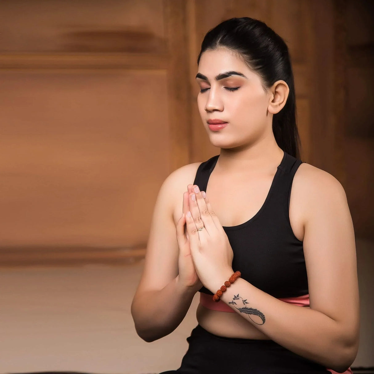 5 Mukhi Rudraksha Bracelet Suitable for Yoga, Meditation 5 Face Nepali Panchmukhi Rudraksh Natural Healing Round Bead Stretchable Elastic Bracelet Daily Fashion Wear Men (8.5 Mm) - LoveNspire