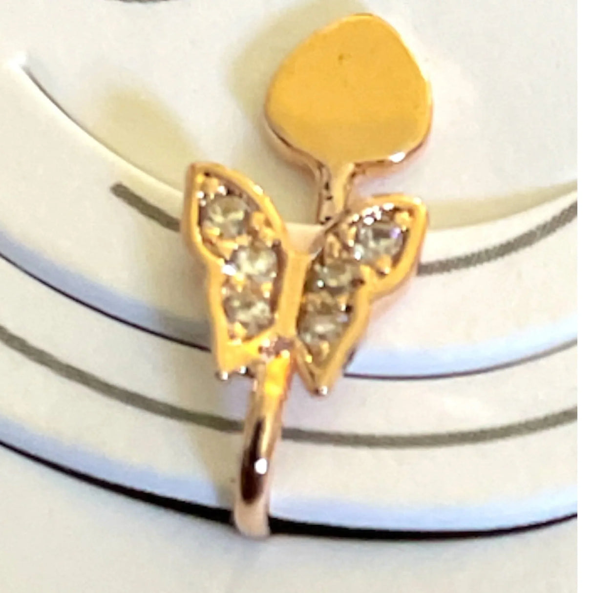 Butterfly Nose Ring for Women - Vintage Crystal Butterfly Nose Ring U-Shaped Clip-On Nose Stud Gold Plated Cz American Diamond Nose Pin Nose Cuff Crystal Septum Piercing Jewelry for Women - LoveNspire