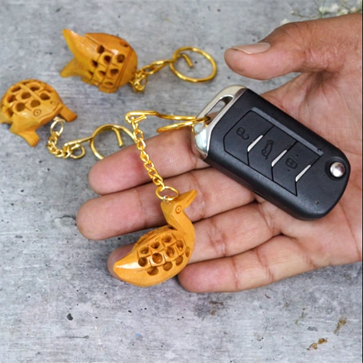 4Pc Wooden Keychain Amulet Keyring Door Car Key Chains Good Luck Key Holder for Thanksgiving Housewarming Gift - LoveNspire