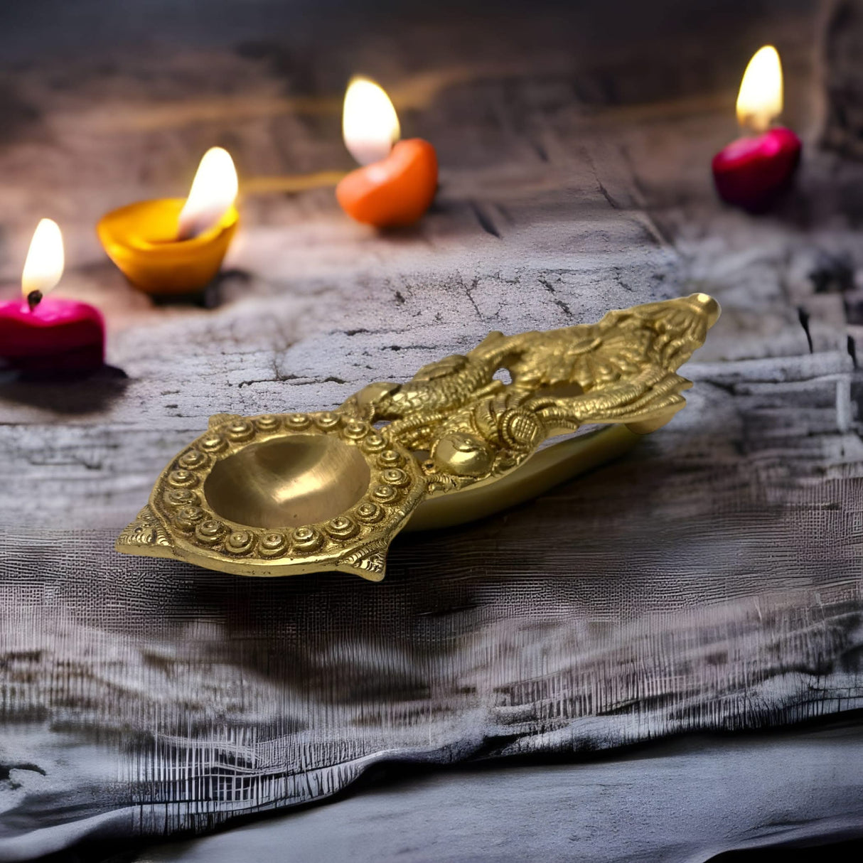 Brass Finish Pooja Aarti Spoon 1 Pc Diya Twin Parrot Design Round Hawan Spoon for Pouring Ghee in Hawan Kund Diwali Gift Ethnic Indian Aarti Spoon Wedding Return Gifts Home Temple Decor - LoveNspire