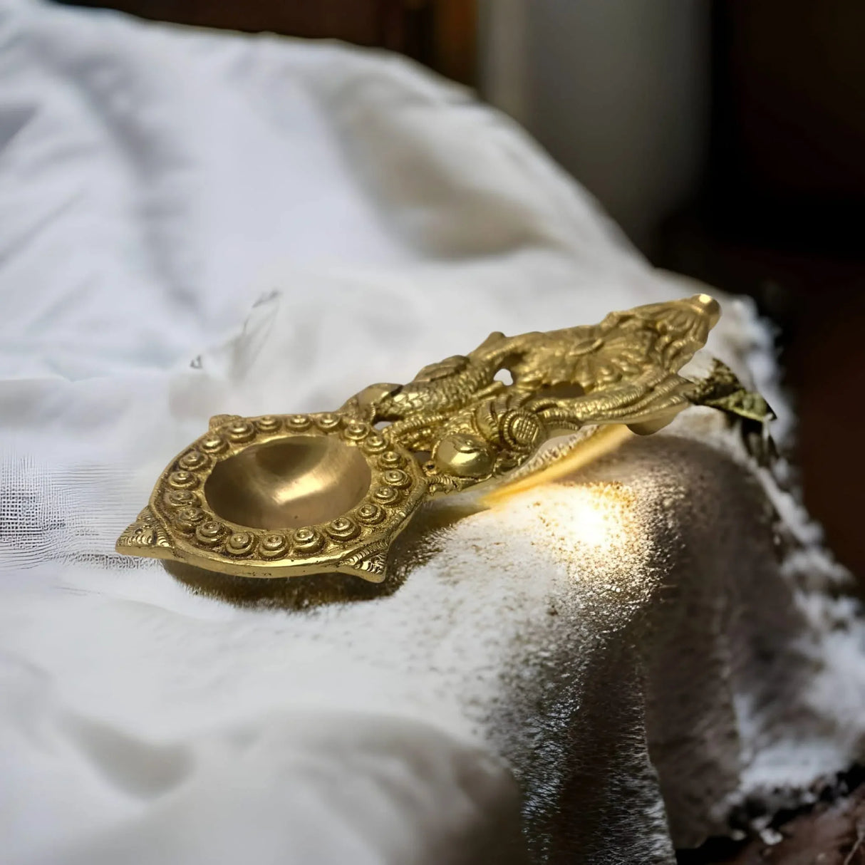 Brass Finish Pooja Aarti Spoon 1 Pc Diya Twin Parrot Design Round Hawan Spoon for Pouring Ghee in Hawan Kund Diwali Gift Ethnic Indian Aarti Spoon Wedding Return Gifts Home Temple Decor - LoveNspire