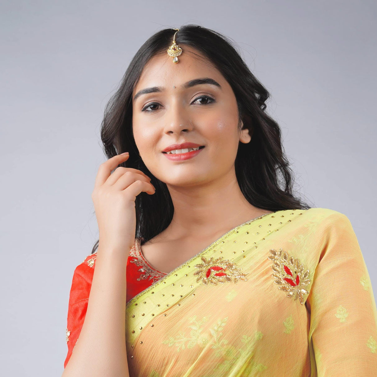 Kundan Work Maang Tikka Gold Plated Indian Women Forehead Jewelry Pakistani Punjabi Wedding Favor Designer Head Accessory Traditional Matha Patti Gift for Her - LoveNspire