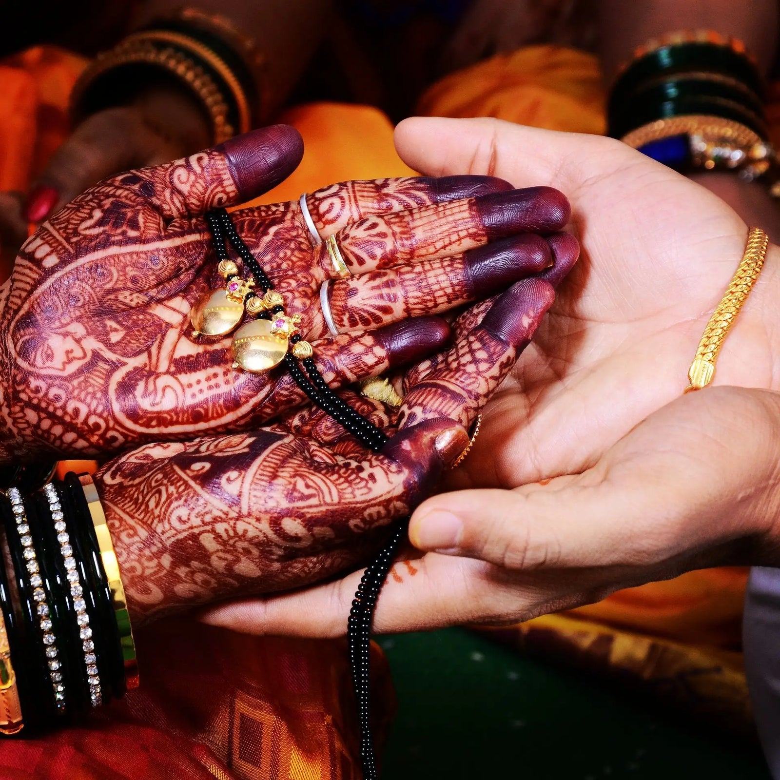 15 Romantic &amp; Thoughtful Karwa Chauth Gifts for Your Wife in the USA