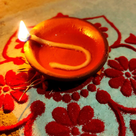 Diwali Decoration Items: Traditional vs. Modern Twists for Your Home This Diwali