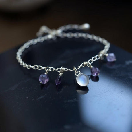 Colourful spiritual bracelet that goes with most of your outfits nd you can get it from Lovenspire.