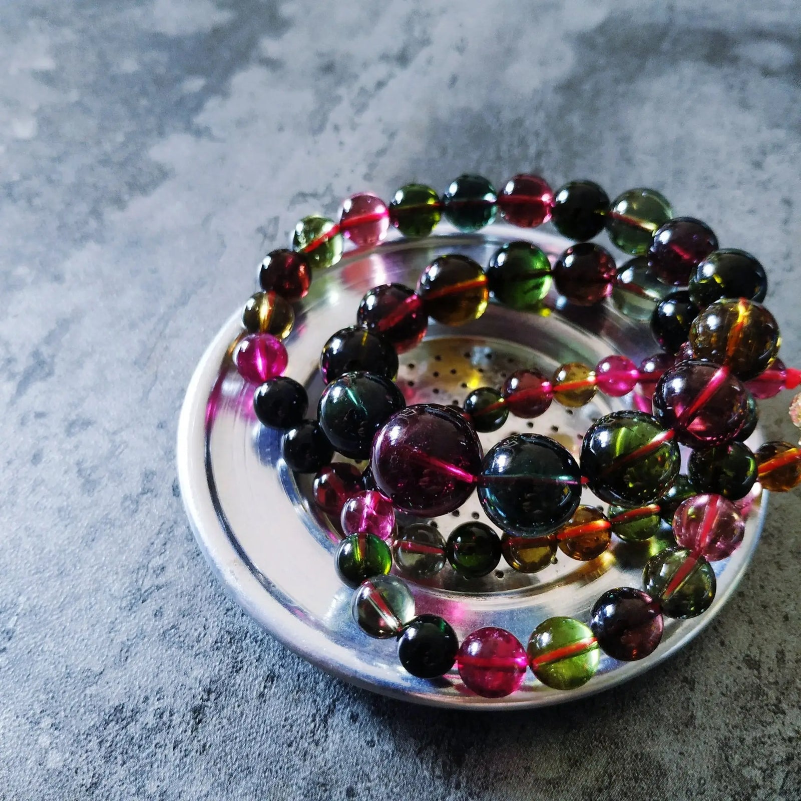 You can discover irresistible spiritual bracelet designs that feature crystals, beads, and much more to blend the style with powerful energy.