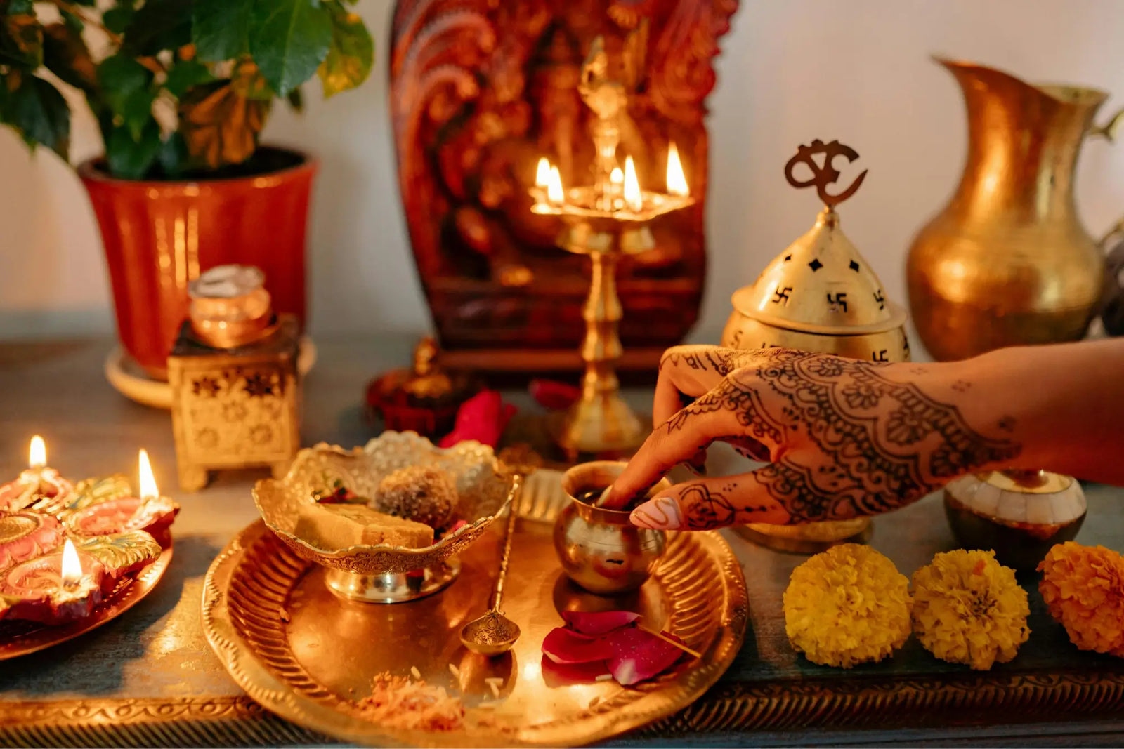 Master the art of gifting this diwali with these expert tips