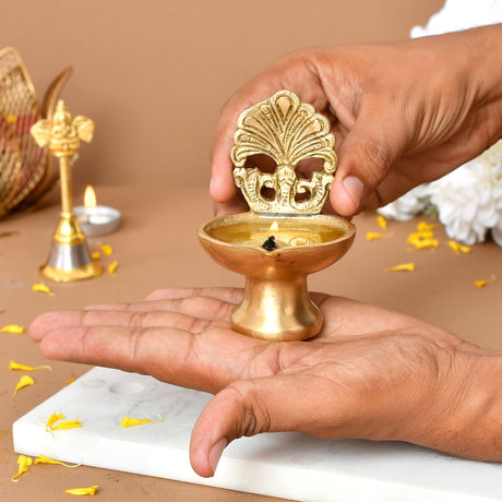 Kuber Brass Diya Indian Diya Oil Lamps for Home Decoration, Mandir, Temple, Traditional Hindu Puja, Religious Decor, Diwali Deepawali, Housewarming Return Gift Items