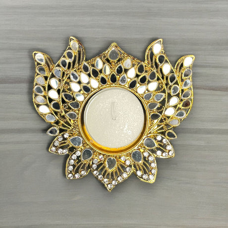 Metal lotus-shaped candle holder decorative t-light