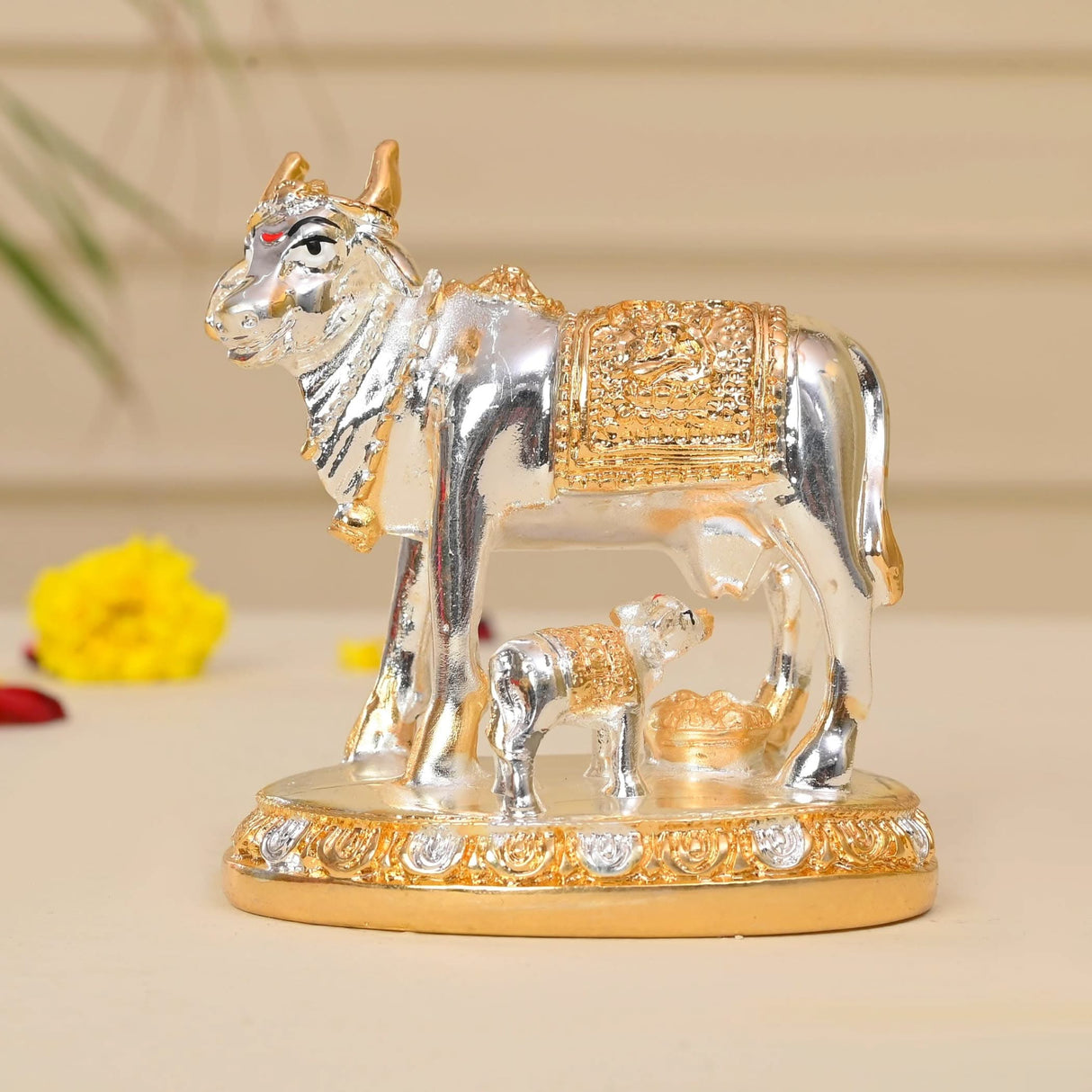 Silver and gold cow and calf figurine for home decor and auspicious gifts