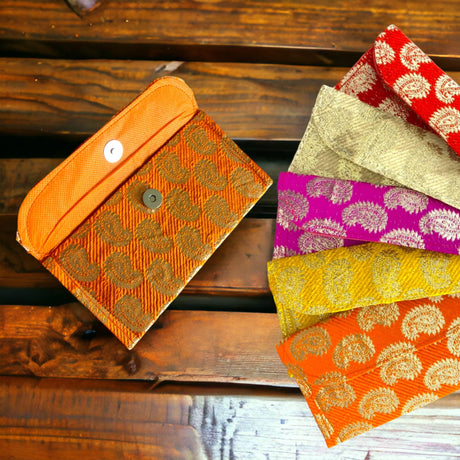 Pack of 5 Money Brocade Fabric Envelopes for Cash Decorative Gotta Shagun Lifafa Gift Card Holder Lucky Cash Currency Holder Magnetic Tip Envelopes Wedding Diwali Gift - LoveNspire