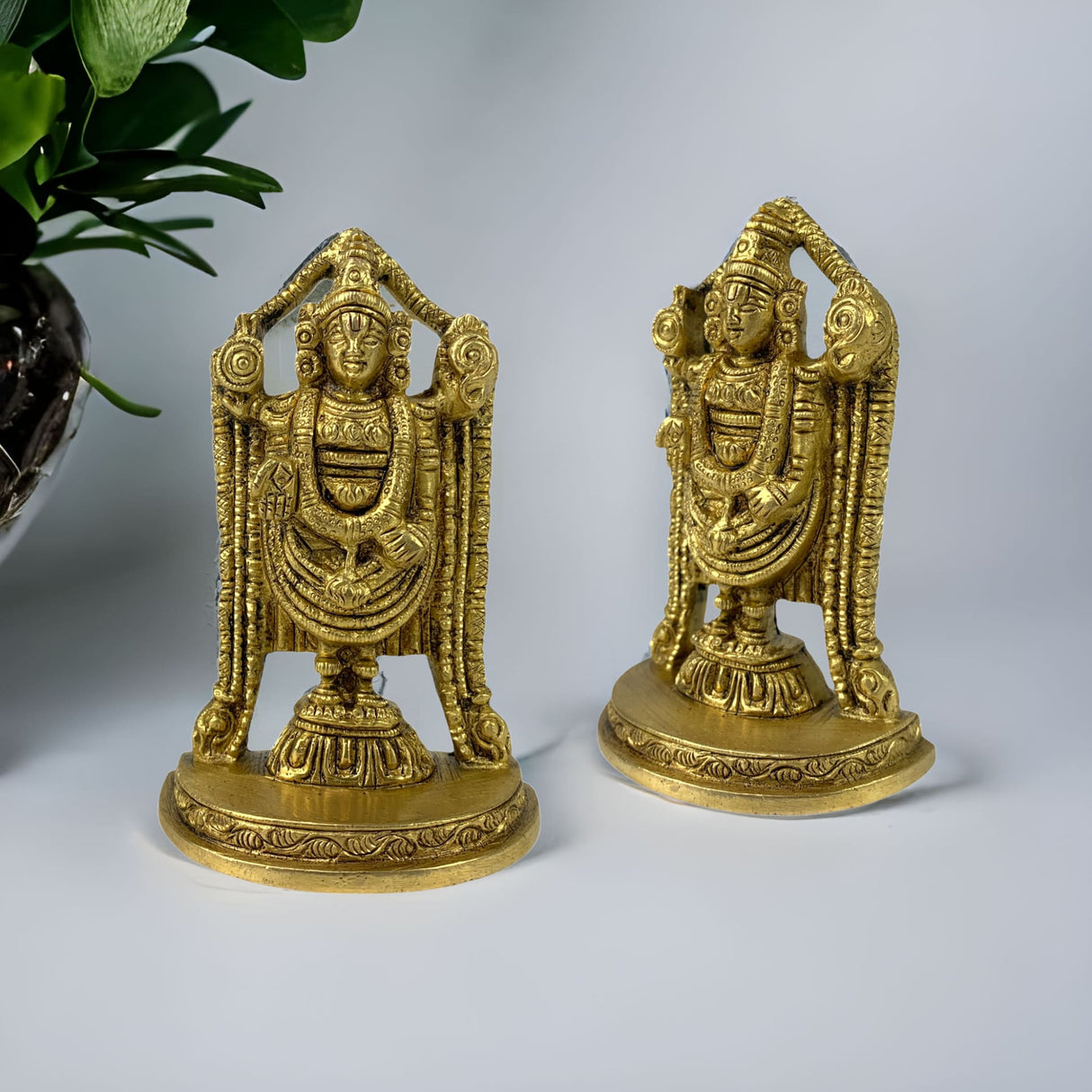 Small brass balaji and venkateswara idol statue gold